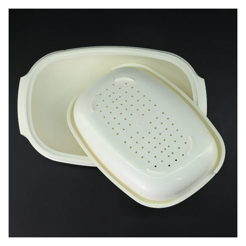 Tupperware opbevaringsbeholder med låg fra Tupperware (str. 31 cm)