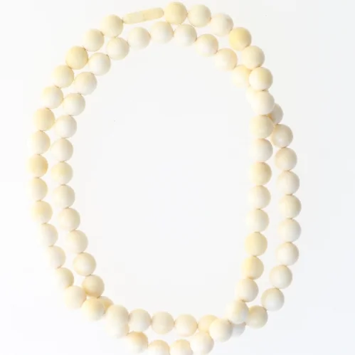 Perlehalskæde (str. 70 cm)benperler