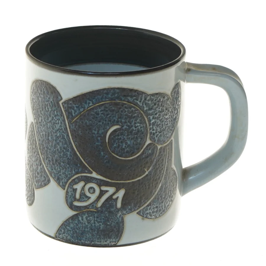Årskrus - stort - 1971 fra Royal Copenhagen (str. 11,5x10 cm)