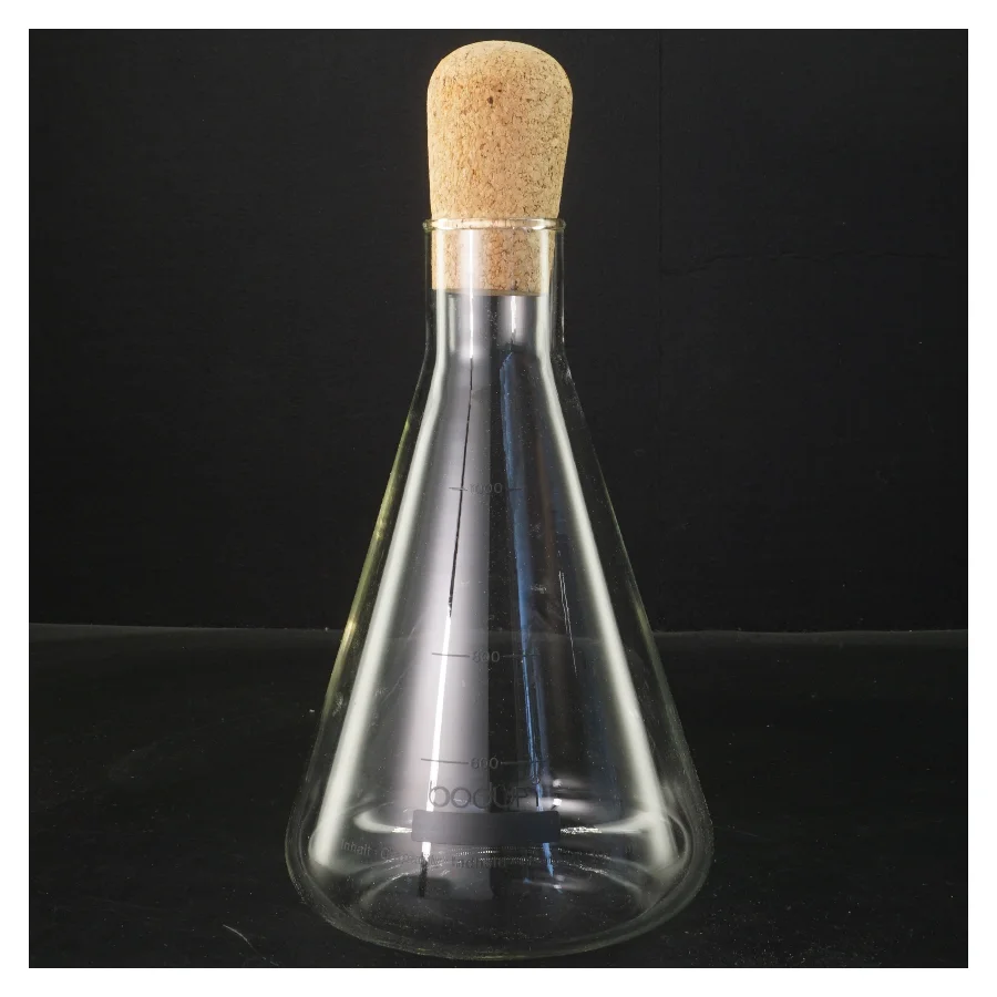 Glaskaraffel med korkprop 1 liter fra Bodum (str. 27 cm)
