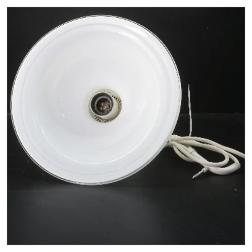 Hvid pendellampe Ø26 cm (str. Ø 26 cm længde 19 cm)