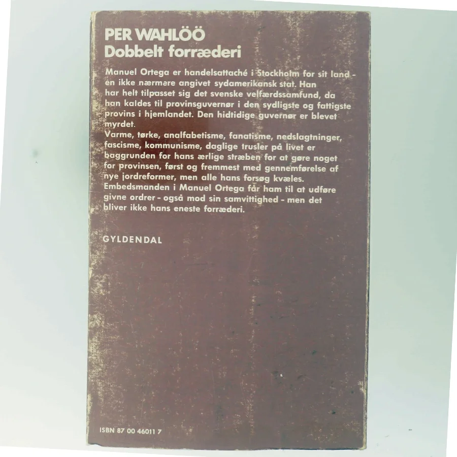 Dobbelt forræderi af Per Wahlöö (Bog)