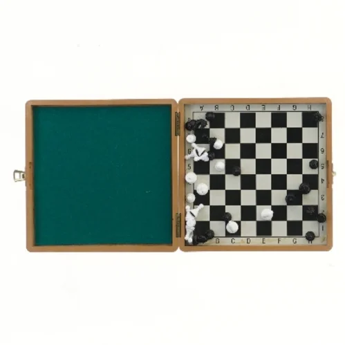 Lille magnetisk rejseskak 15x15 cm (str. 15x15 cm)