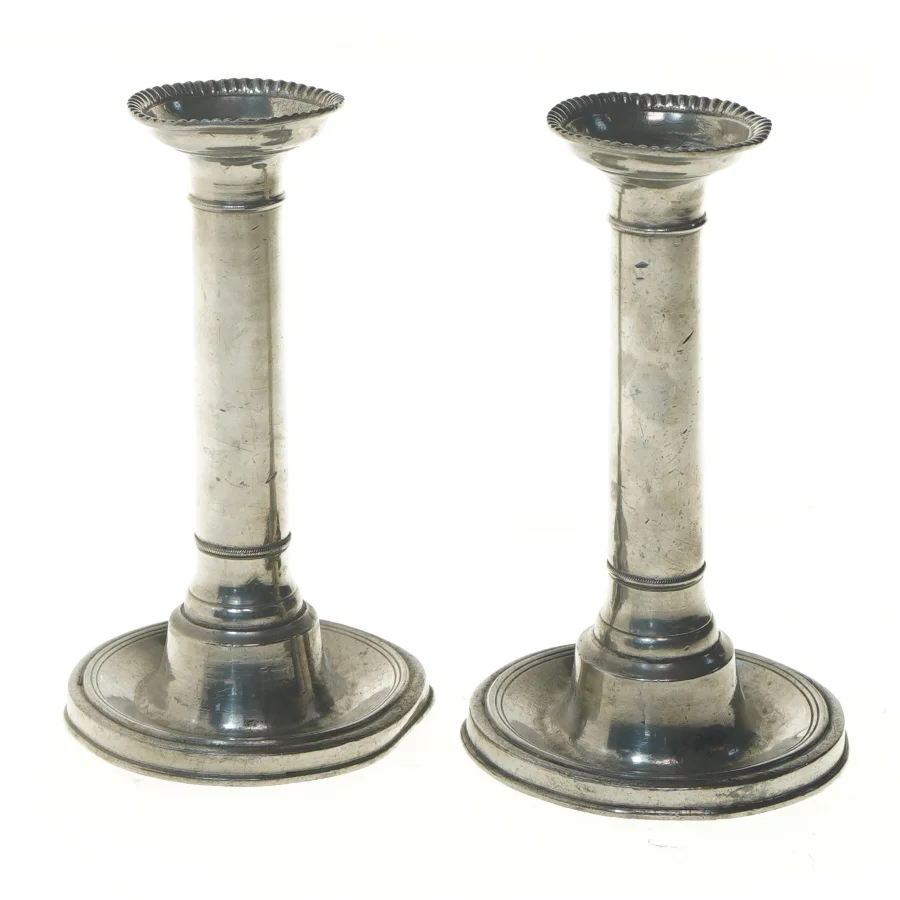 2 stk. sølvfarvede lysestager 17 cm (str. 2 stk 17 cm)