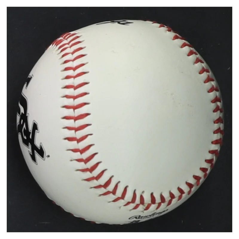 Baseball med White Sox logo fra Rawlings (str. Ø 9 cm)