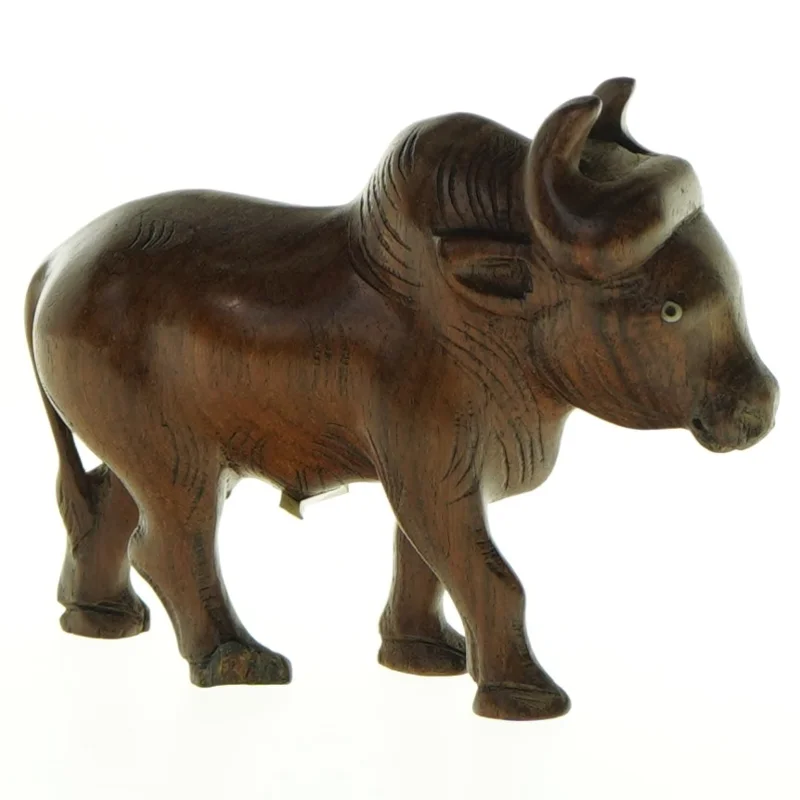 Træfigur af bøffel (str. 12 x 10 cm)