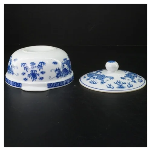 Orientalsk  Blå og hvid porcelæns skål med låg (str. 17 cm)