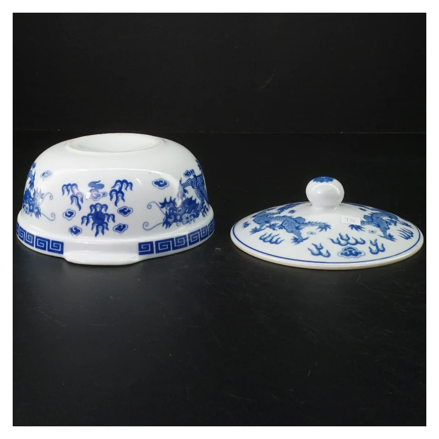 Orientalsk  Blå og hvid porcelæns skål med låg (str. 17 cm)