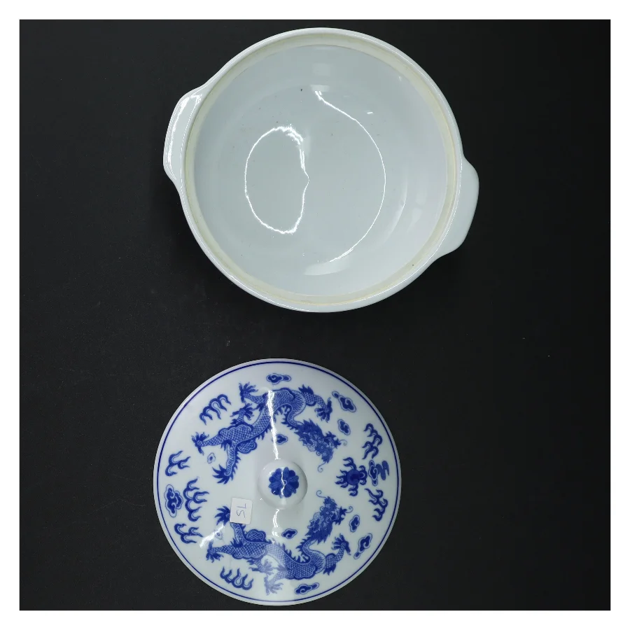 Orientalsk  Blå og hvid porcelæns skål med låg (str. 17 cm)