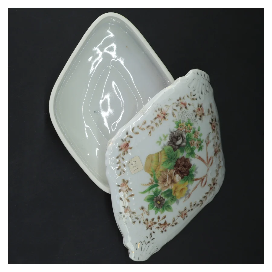Smukt Gammelt porcelænskrin  med låg fra Bristol Garden (str. 5x17x12 cm)
