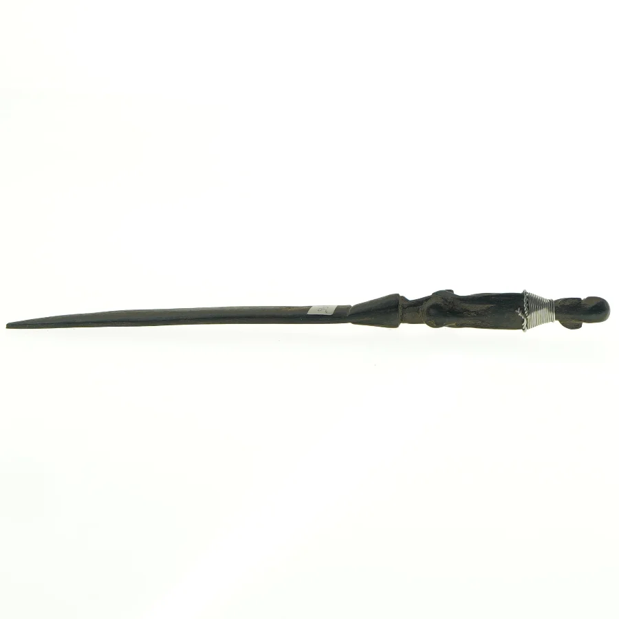 Brevkniv med afrikansk kvinde (str. 26. x 2 cm)
