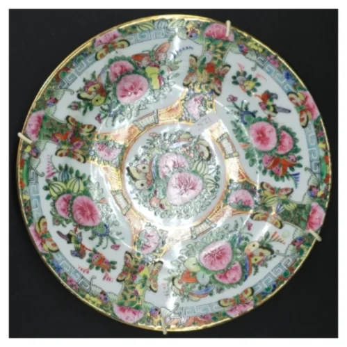 Håndmalet porcelænsplatte (str. 23 cm)