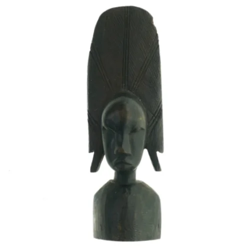 Træskulptur af figur (str. 25 x 8 cm)