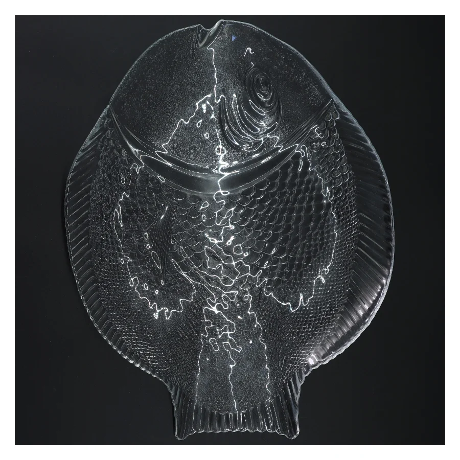 Glasfisk tallerken  (str. 34 x. 26 cm). 4 stk 275