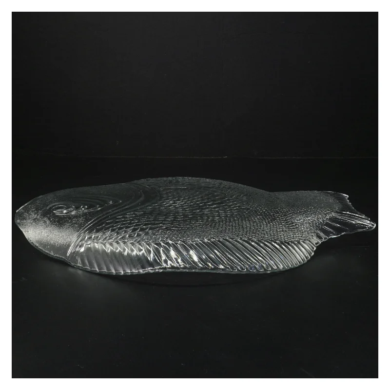 Glasfisk tallerken  (str. 34 x. 26 cm). 4 stk 275