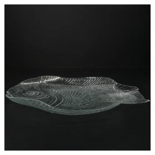 Glasfisk tallerken  (str. 34 x. 26 cm). 4 stk 275