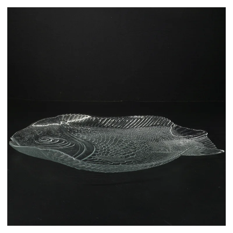Glasfisk tallerken  (str. 34 x. 26 cm). 4 stk 275