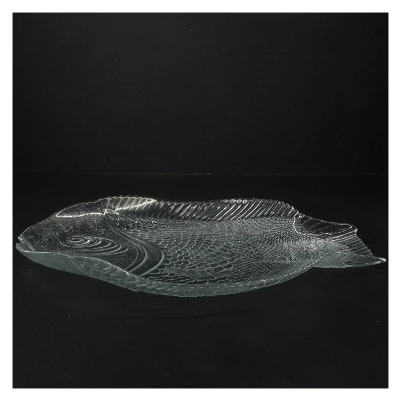 Glasfisk tallerken  (str. 34 x. 26 cm). 4 stk 275