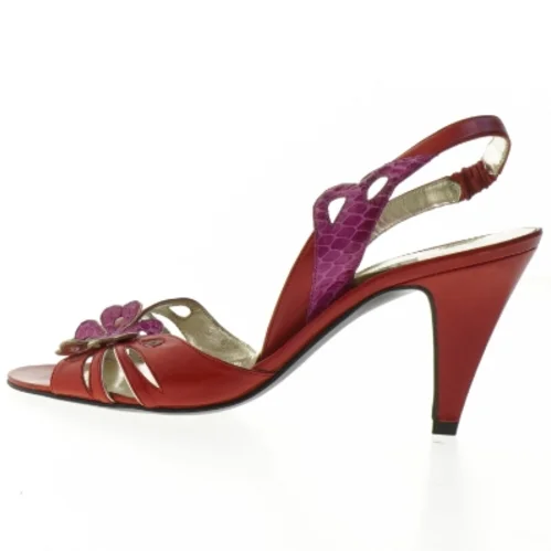 Røde høje hæle med blomsterdetaljer fra Ferdin (str. 36 )