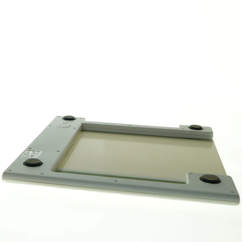 Personvægt fra Sanotec (str. 33 x. 30 cm)