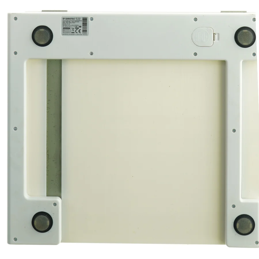 Personvægt fra Sanotec (str. 33 x. 30 cm)