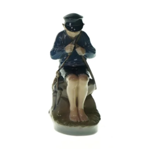 Porcelænsfigur af hyrdedreng fra Royal Copenhagen (str. H: 18 cm)