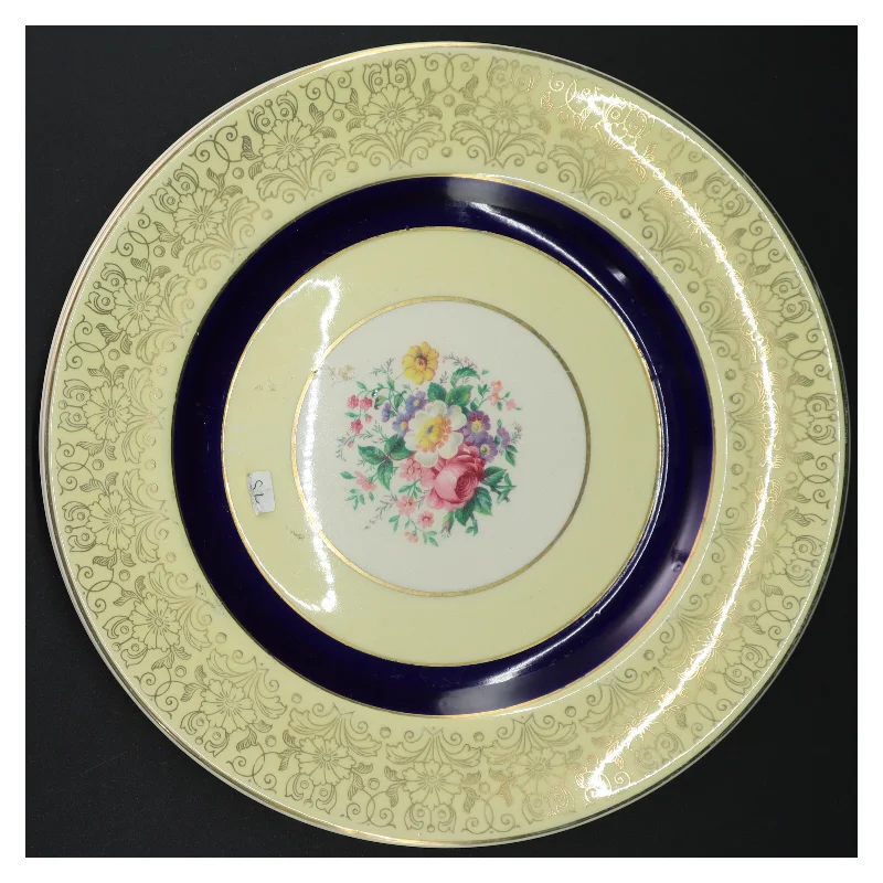 Porcelænstallerkener med mønster