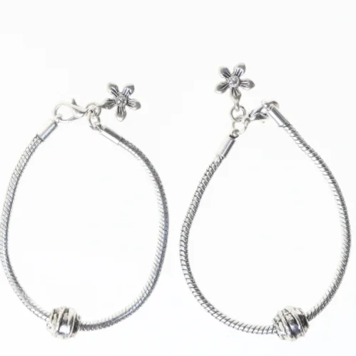 Sølv armbånd med blomster vedhæng (str. 2 stk 17,5 cm)