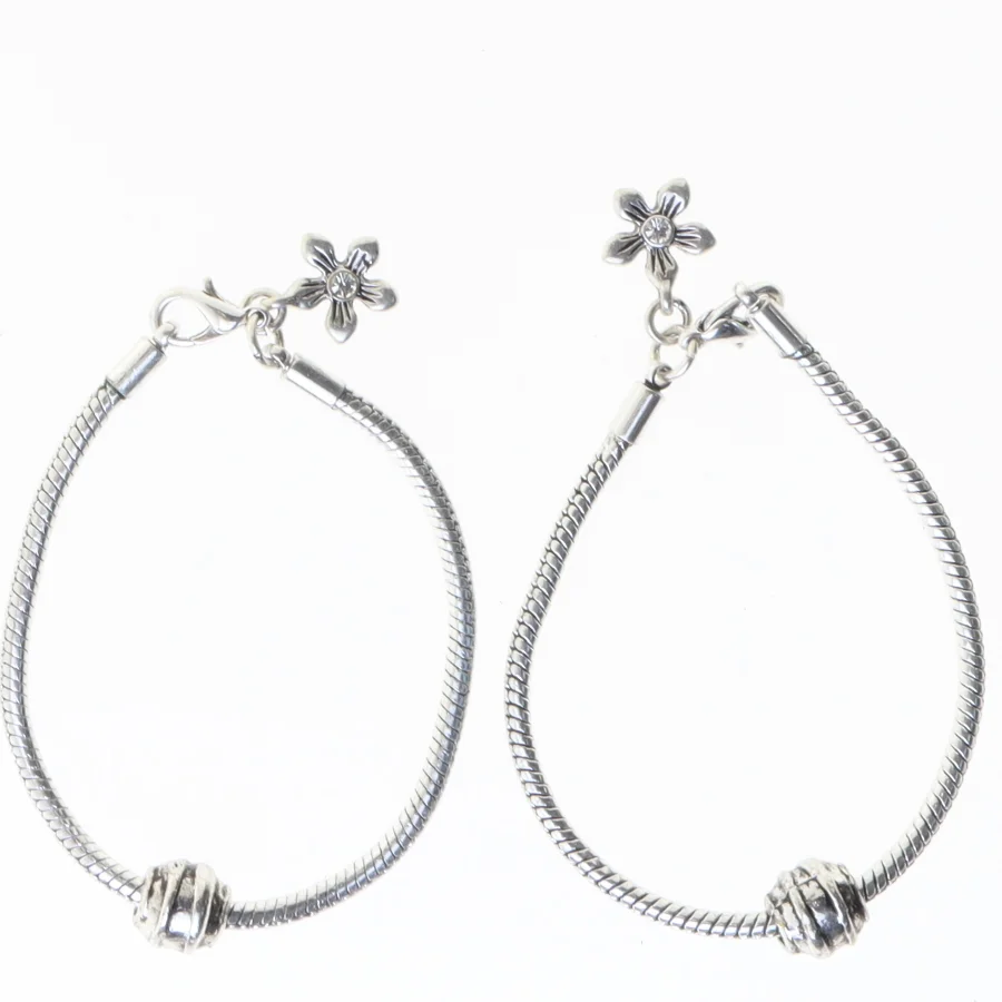 Sølv armbånd med blomster vedhæng (str. 2 stk 17,5 cm)