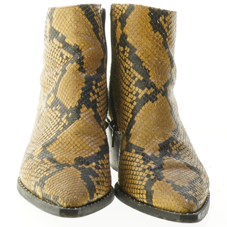 Damesko i slangeprint fra Gardena (str. 39 )