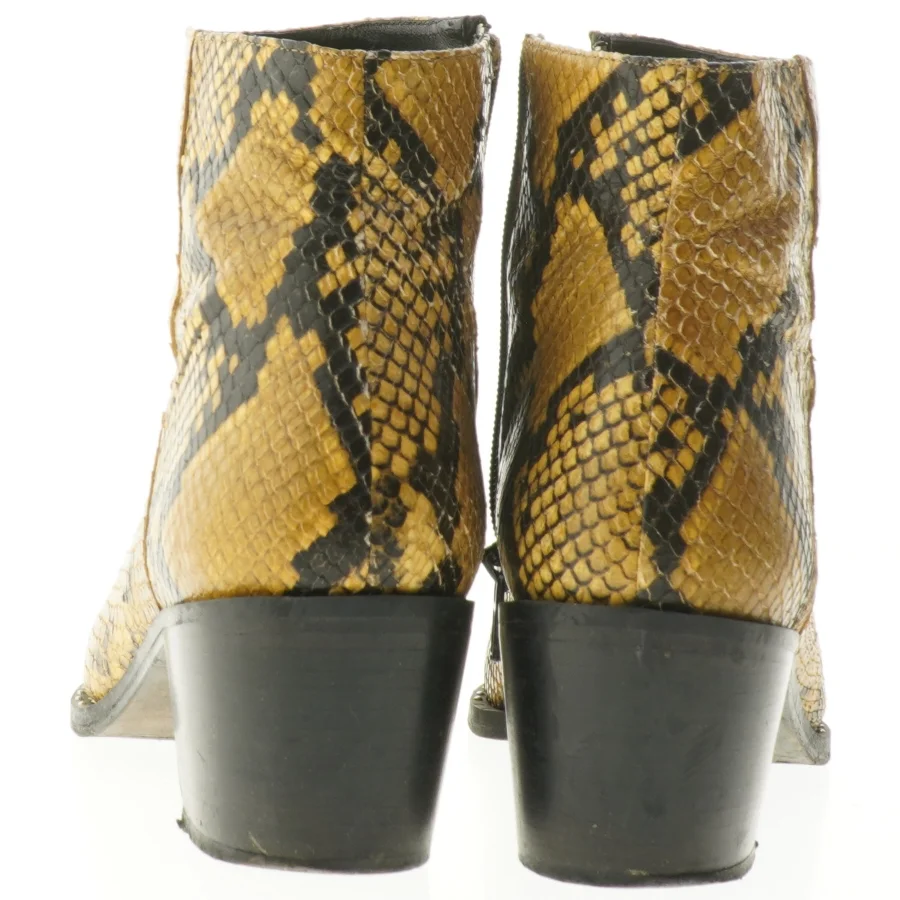 Damesko i slangeprint fra Gardena (str. 39 )