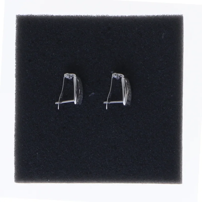 Sølv øreringe med æske (str. 1 cm)