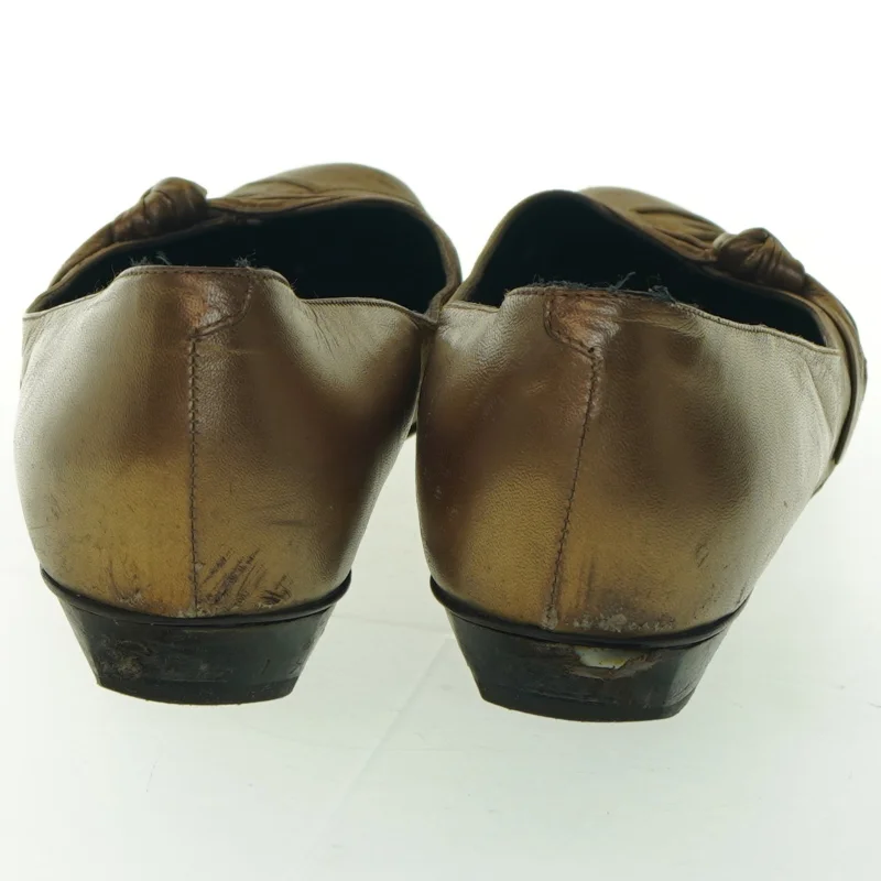 Damesko i bronzefarve fra Billi Bi (str. 41 )