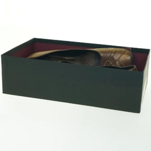 Damesko i bronzefarve fra Billi Bi (str. 41 )