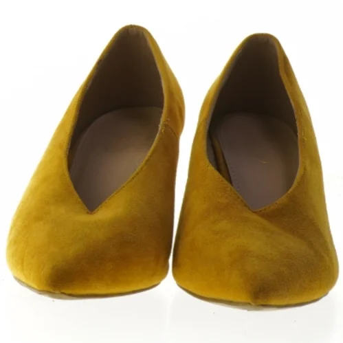 Gule stiletter i størrelse 40 (str. 40 )