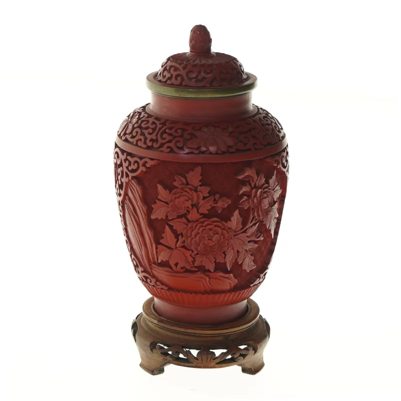 Dekorativ vase med låg (str. 21,5 cm)