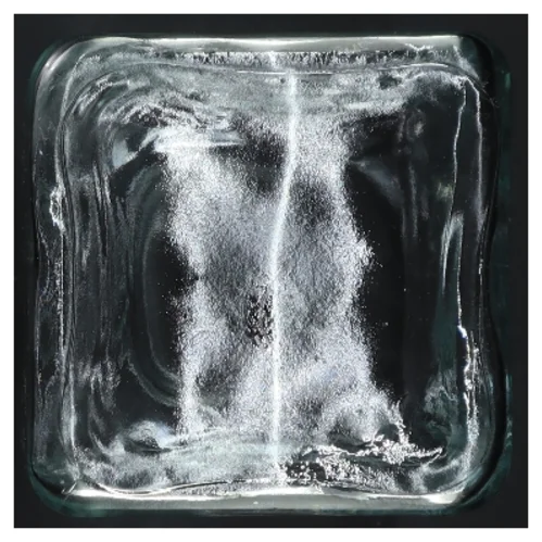 Glasflaske med indgravering (str. 20,5 cm)