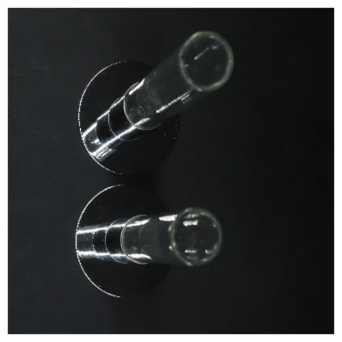 To moderne lysestager fra Herstal (str. 27 cm)