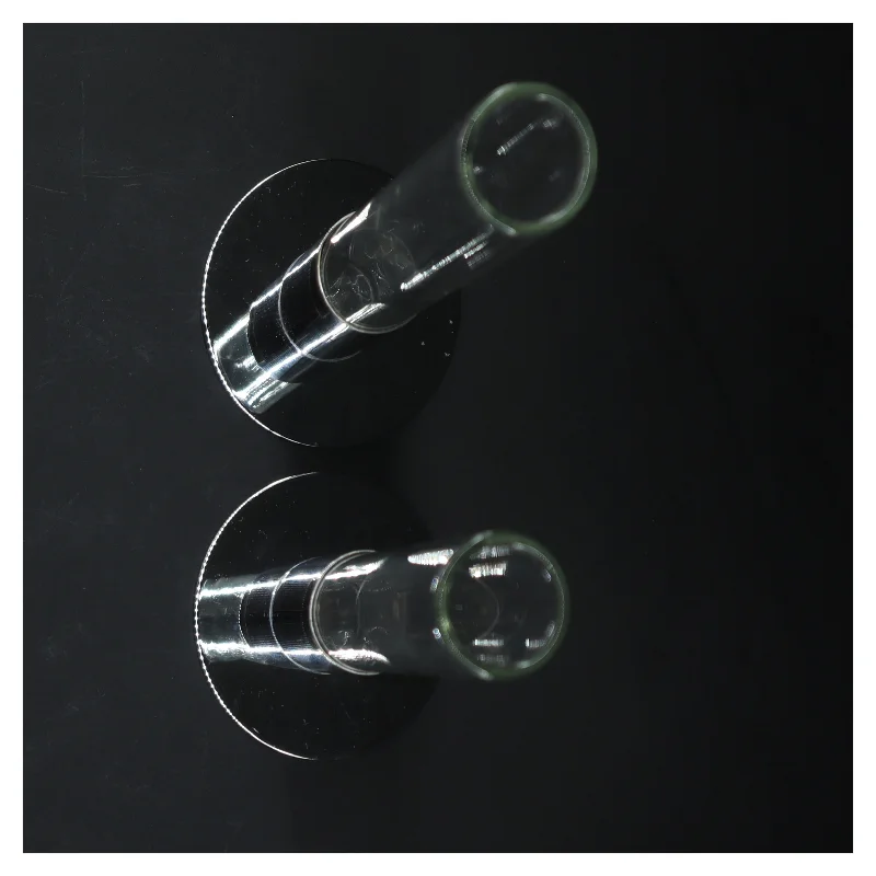 To moderne lysestager fra Herstal (str. 27 cm)