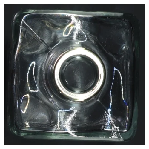 Tom vodka flaske med guldfarvet skrift (str. 20 cm)