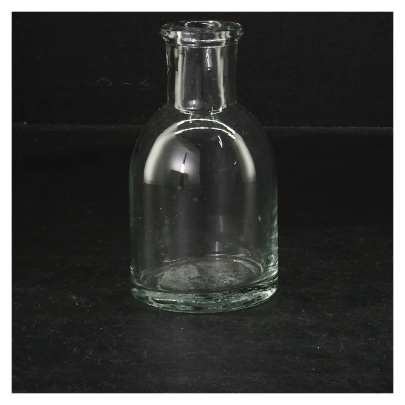 To små glasflasker (str. 11 cm. 2 styk)