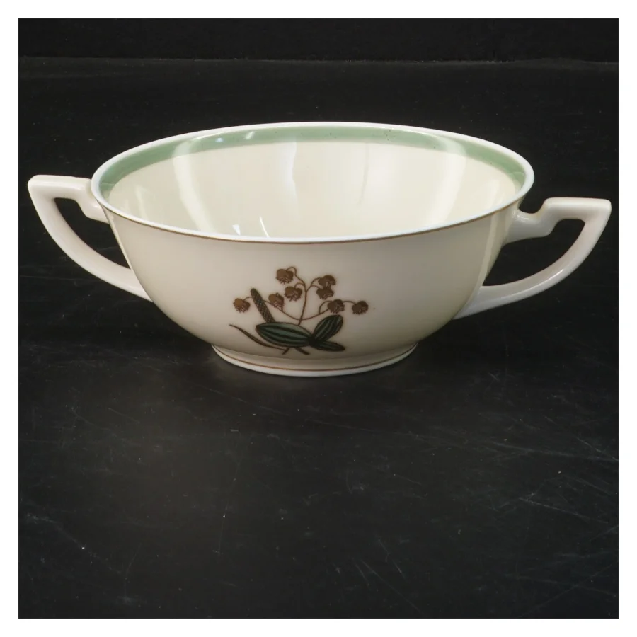 4 suppeteriner fra Royal Copenhagen (str. Kop ø, 13 cm. underkop. ø. 17 cm. 4 z)