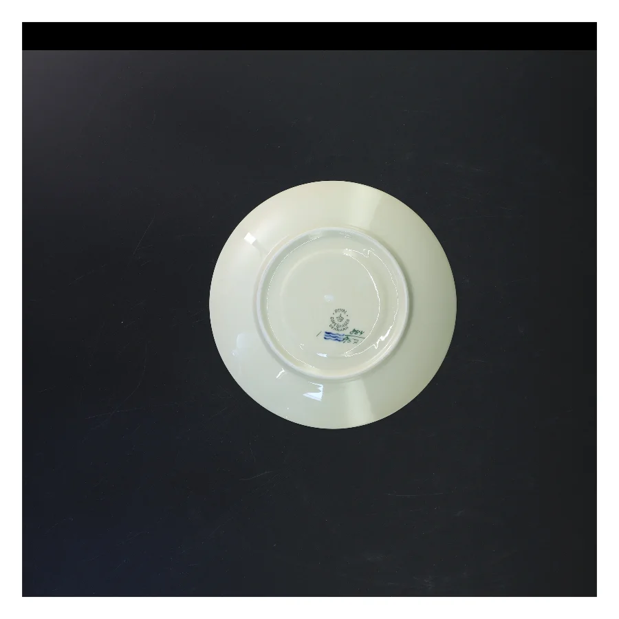 4 suppeteriner fra Royal Copenhagen (str. Kop ø, 13 cm. underkop. ø. 17 cm. 4 z)