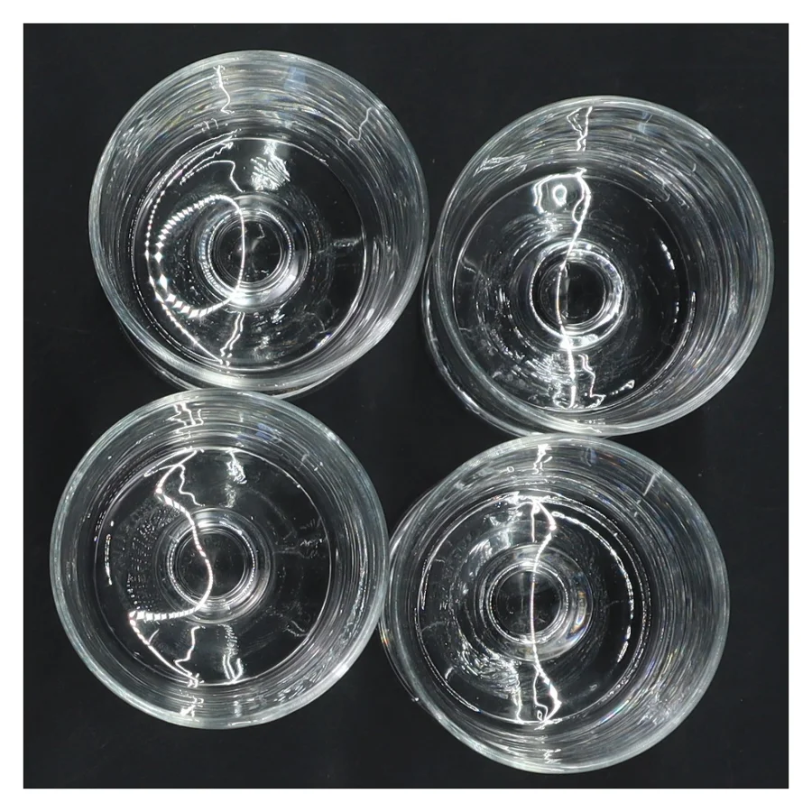 Sæt med 4 glas (str. 9x5,5 cm)