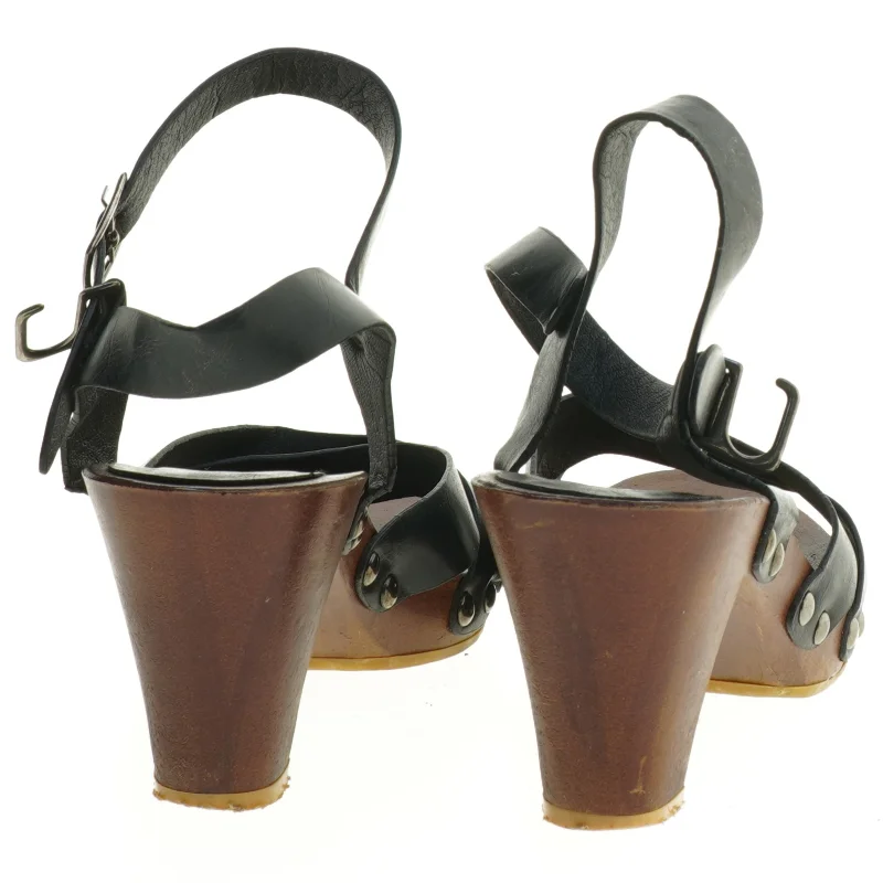 Damesandal med hæl og rem fra Cellbes (str. Længde. 22 cm)