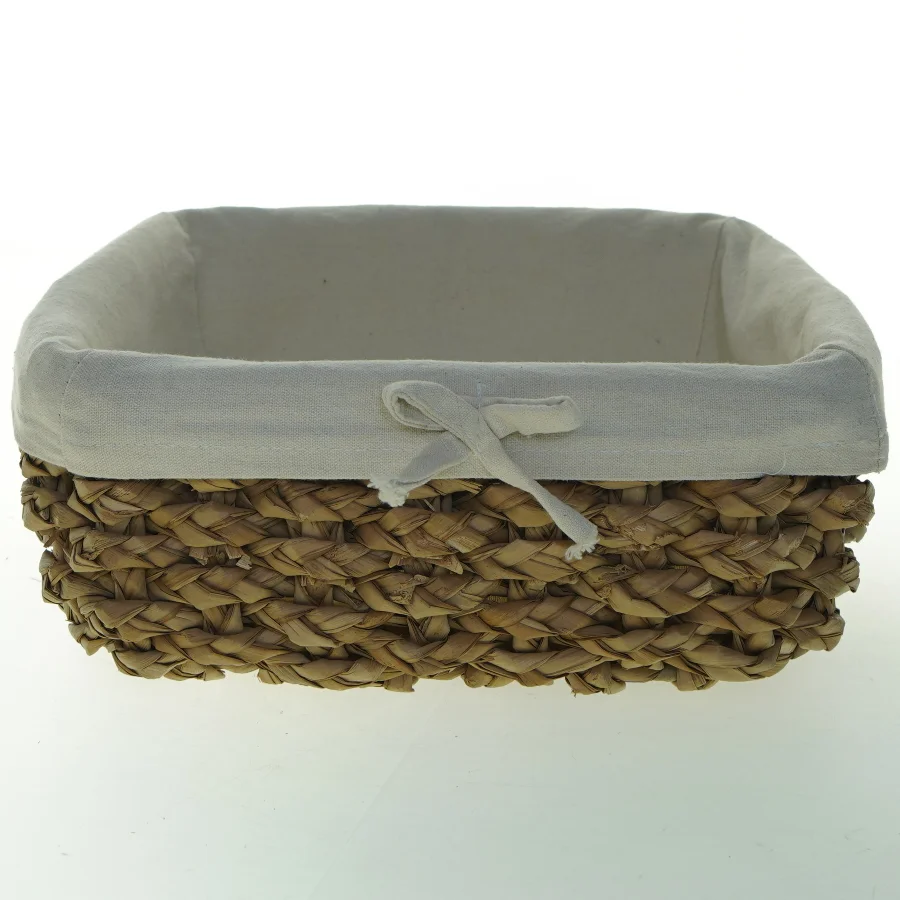 Flettet kurv med stofindsats (str. 25 x 25 cm)