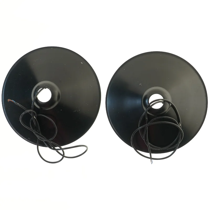 Sort metal pendellampe fra IKEA (str. Ø 30 cm)