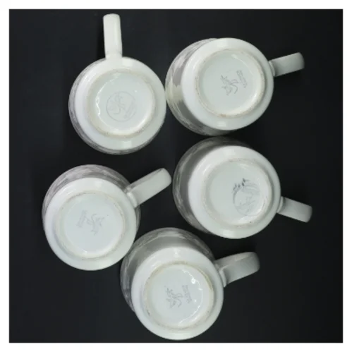  5 hvide krus fra  LA FENICE Design Italy (str. 9x10 cm)