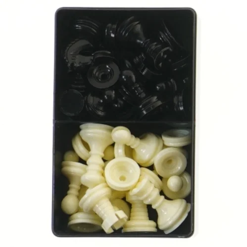 Skakbrikker i æske   (str. 14x9x4 cm)