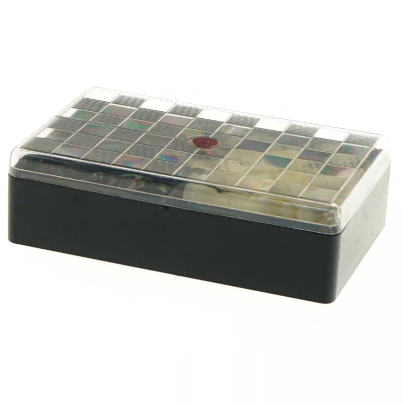 Skakbrikker i æske   (str. 14x9x4 cm)